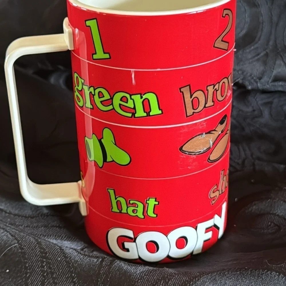 Vintage Disneys MICKEY & GOOFY puzzle cups set of 2